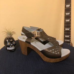 Eric Michael clog sandals